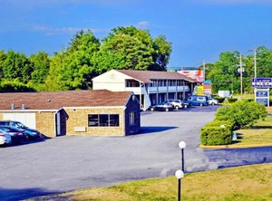 Flagship Inn | Groton