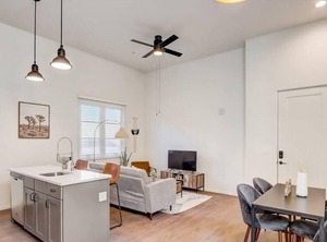 Frontdesk Br Downtown | Menlo Park