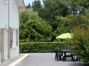 Persons | Angoume