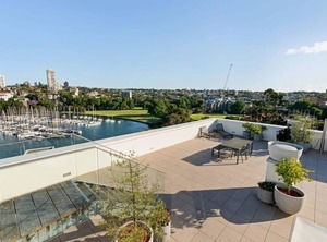 Bay | Elizabeth Bay