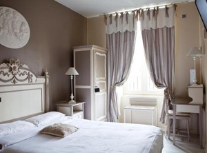 Hotel Abat Jour | Richebourg - Saint-Clement