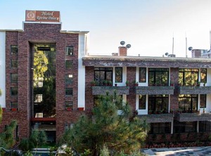 Hotel Ravine Palace | Lansdowne