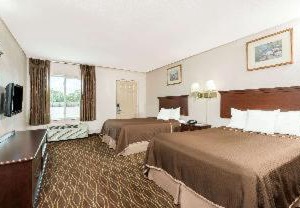 Howard Johnson | Springfield