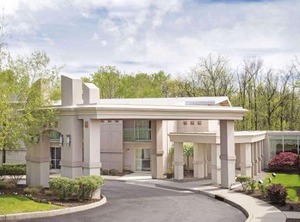Howard Johnson | Newburgh