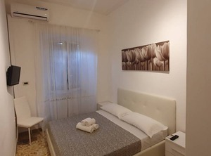 Motel | Rione XVIII Castro Pretorio