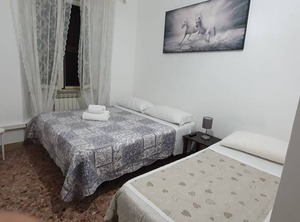 Motel | Rione XVIII Castro Pretorio