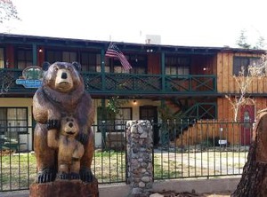 Kern Riverfront Lodge | Kernville
