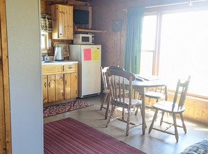 Lakefront Rental Fish Sightseeing Ride Trails | Trout Lake