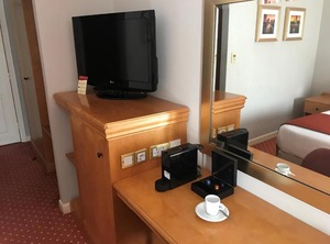 Lakeside Hotel | Frimley Green