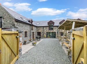 Llofft Marian | Bodorgan
