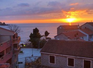 Lux | Petrovac