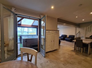 Chalet Persons | Lucay-le-Male