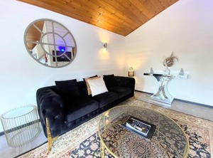 Magpie | Warminster