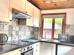 Magpie | Warminster