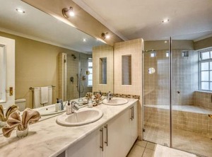 Bantry Bay | Gordons Bay Central