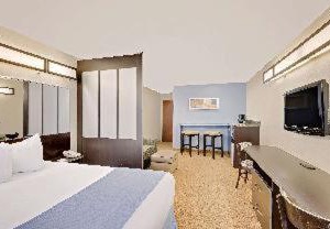 Microtel Inn | Geneva