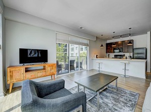 Chic Br Garage | Fountain Square