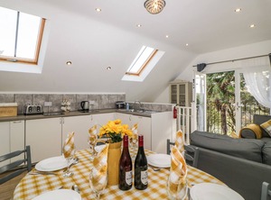 Monterey Mews | Torquay