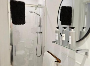 Host Stay Hideaway Cottage | Broompark
