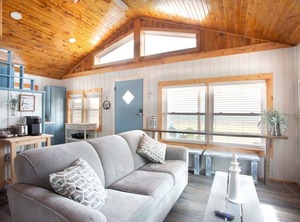 Huron Cottage | Greenbush