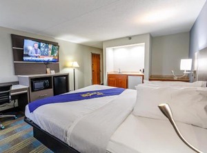 Victorian Inn | South Central Omaha