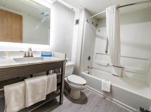 Victorian Inn | South Central Omaha