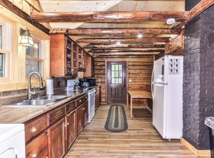 Hodge Podge Lodge Sand | Phelps