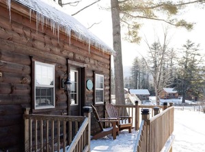 Lakeside Pine Cozy Log | Bethlehem