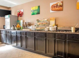 Quality Inn | West Bend