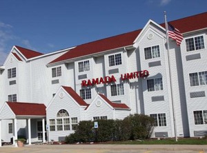 Ramada Limited Bloomington | Bloomington