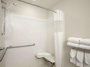 Ramada Limited Bloomington | Bloomington