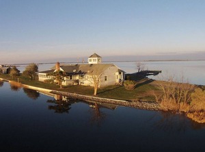 Riverside Lodge The Honga River | Fishing Creek