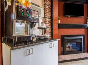 Rodeway Inn Hwy | Brunswick