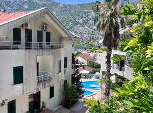 Roman Gardens | Risan