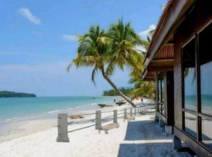 Seaview Chalet Beachfront Cenang Beach | Lubok Buaya