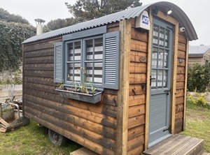 Shepherd Hut At St Anne | Turnchapel