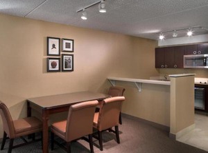 Dinah Garden Hotel | University South