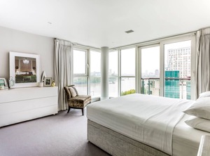 Canary Wharf | Vauxhall