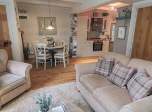 Lawrence Rest | Warkworth