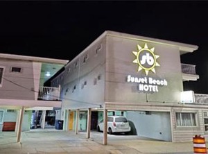 Beach Hotel | Wildwood