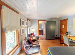 The Outlook Lodge | Green Mountain Falls