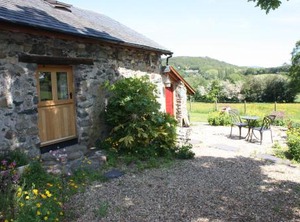 The Shippon Conwy | Henryd