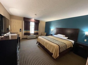 Victorian Inn | Beatrice