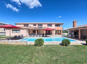 Villa Amber | Rojnici