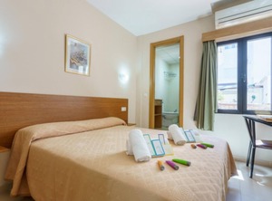 Bienvenido Al Hostal Costabella | Fuengirola