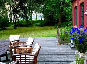 Neuburg Garden Terrace Bicycles Heating | Neuburg
