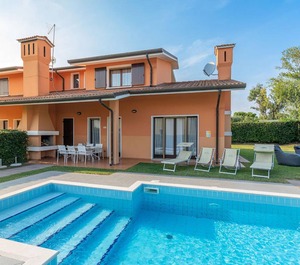 Villa Quadrilocale 