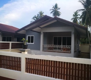 Srifa Resort Lipa Noi Beach 