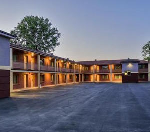Aarya Hotel 