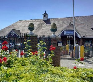 Manor Hotel 